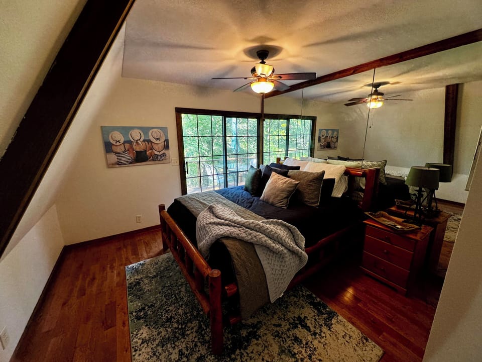 bedroom off of kitchen