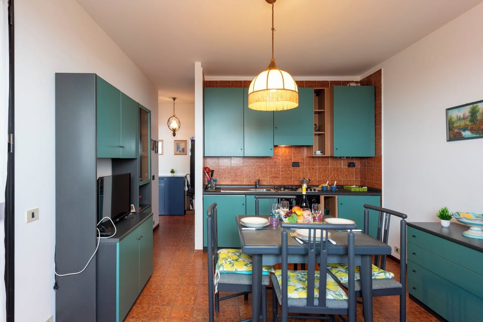 Kitchen and dining area