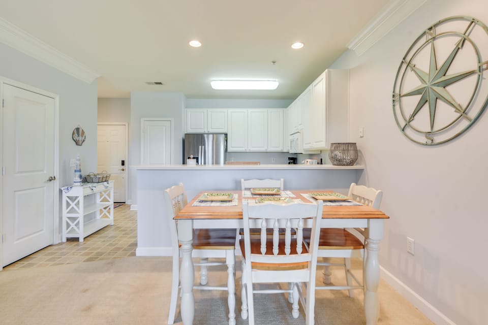 Dining Area | Open Floor Plan