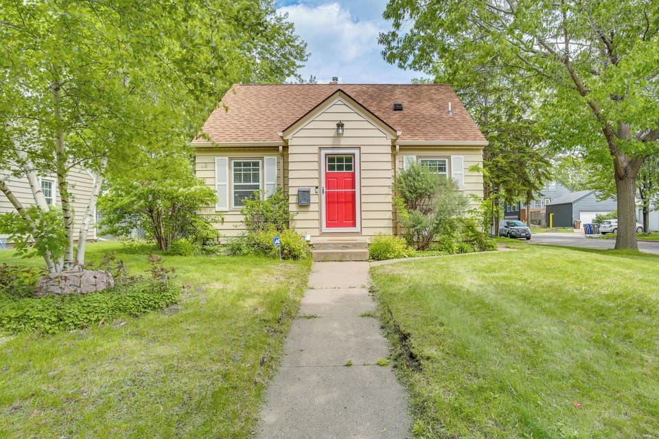 Saint Paul Vacation Rental | 4BR | 3BA | 1,600 Sq Ft | 4 Steps to Enter