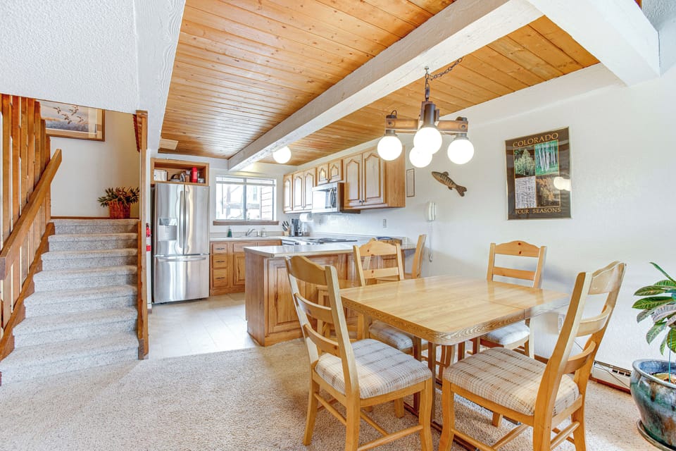 Kitchen & Dining Area | Keyless Entry