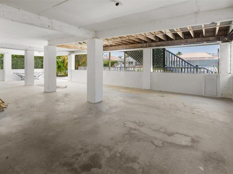 Flex and Parking Space