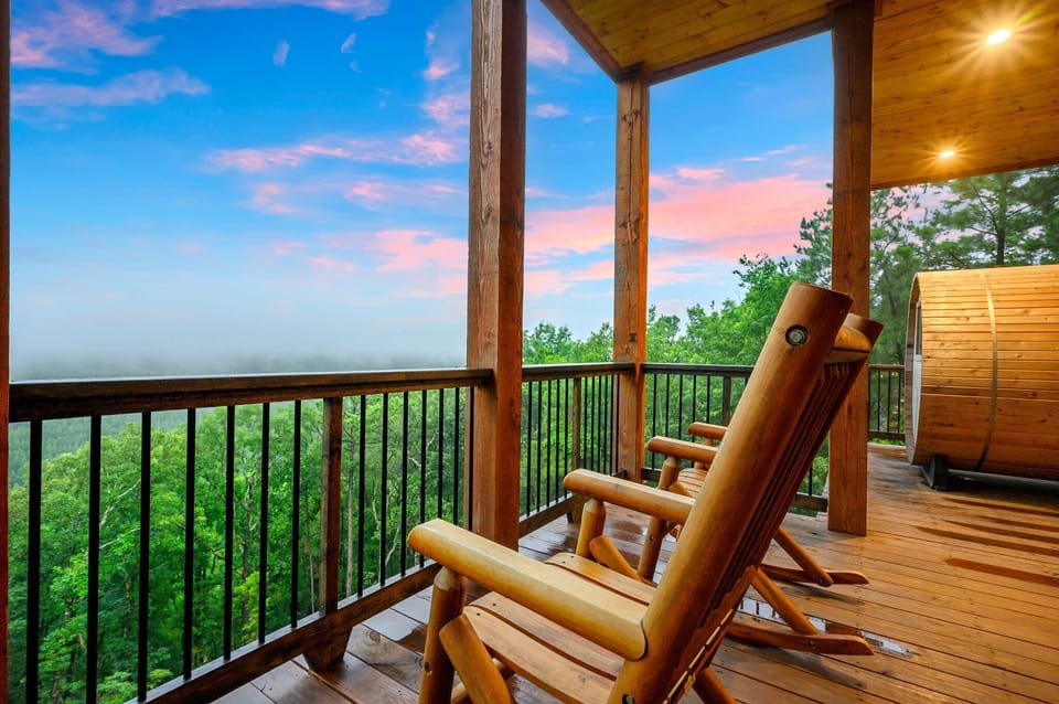 Oakley's Overlook elevates the classic Broken Bow cabin experience with mountaintop views, upscale design, and unforgettable features you won’t find just anywhere in the woods.