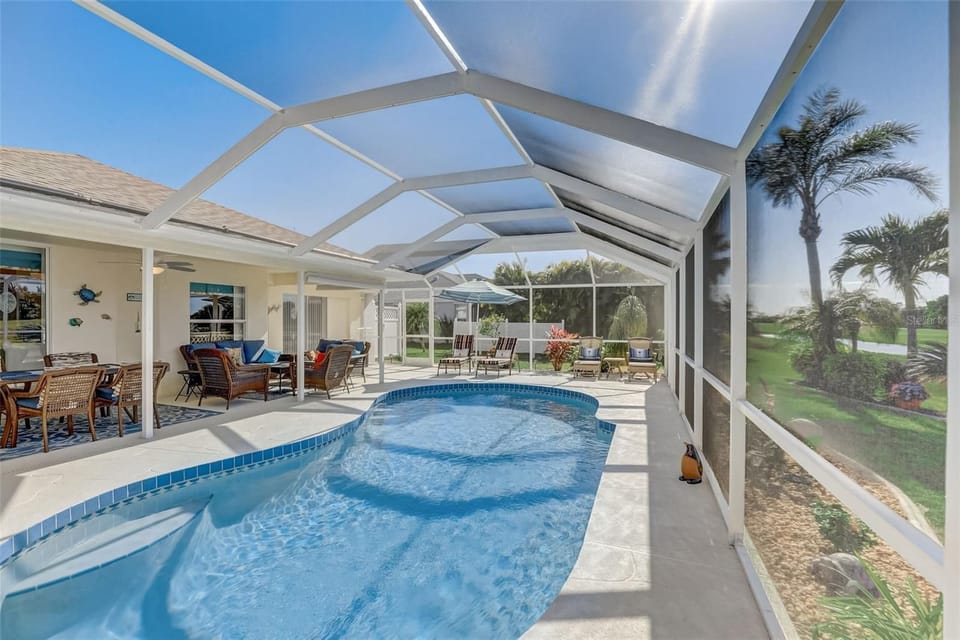 Pool and Lanai