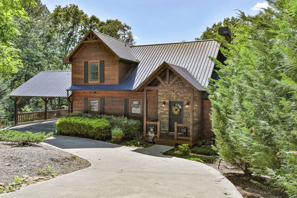 Circular Drive plus 2 car carport!