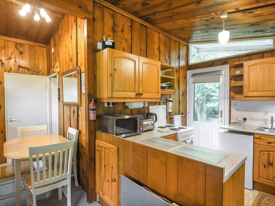 Kitchen area | Ty Bedwen, Dinas Mawddwy 