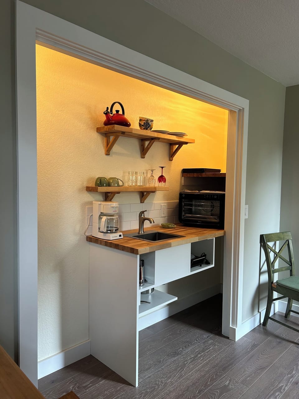kitchenette