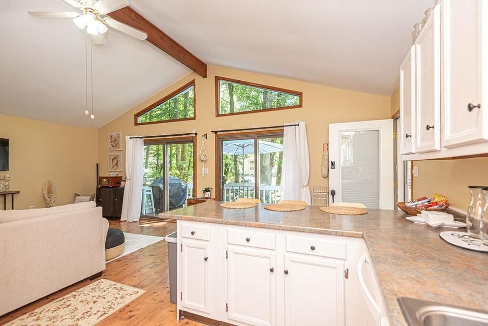 Kitchen, View 2