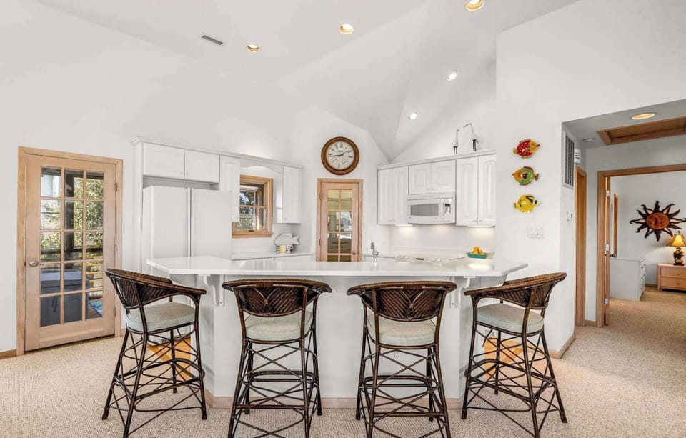 Breakfast bar