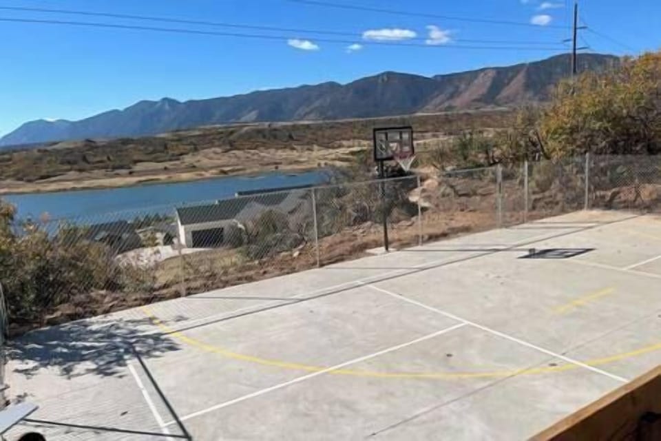 Sport court
