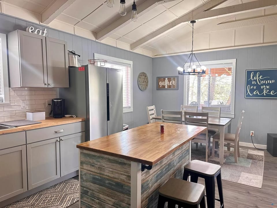Kitchen (1)