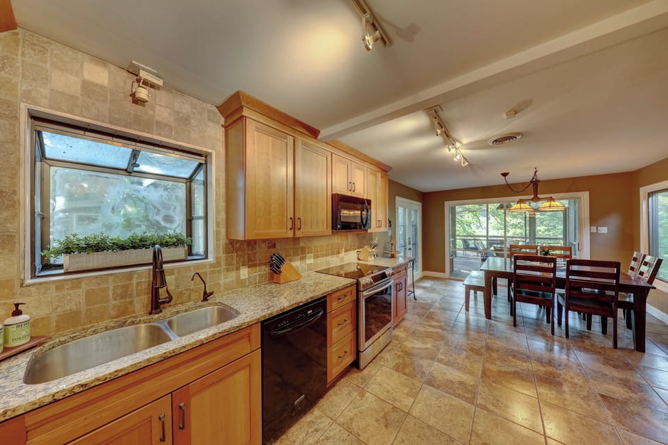 Main Home Kitchen