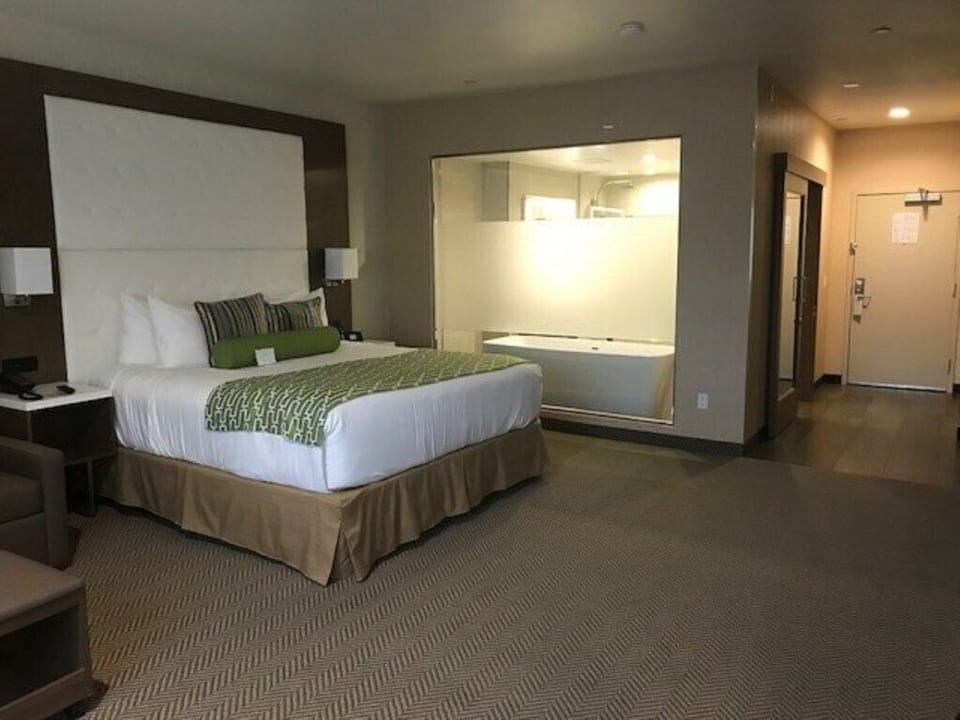Club Wyndham Anaheim_a7.jpg