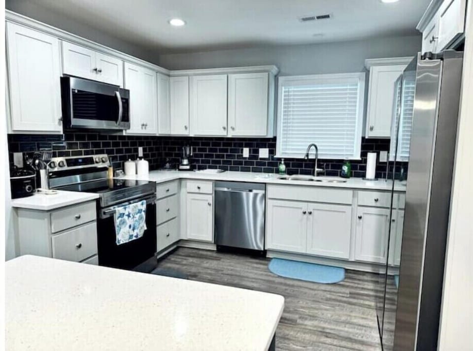 Kitchen- Appliances & Basic Cooking Equipment