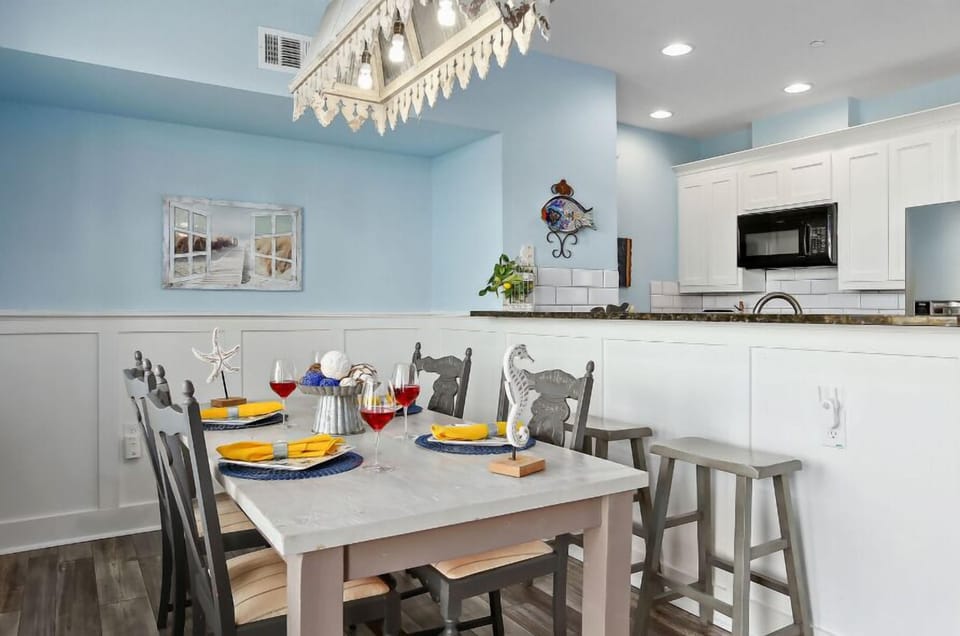 Great space to dine or play board games with family and friends