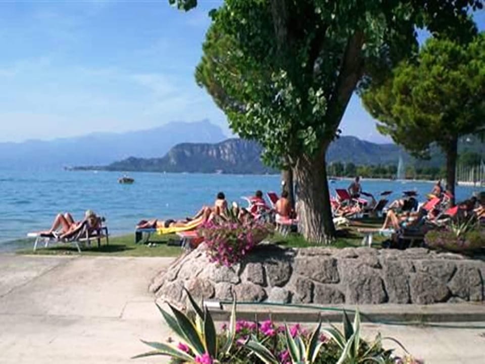 Surroundings [summer] (1-5 km)