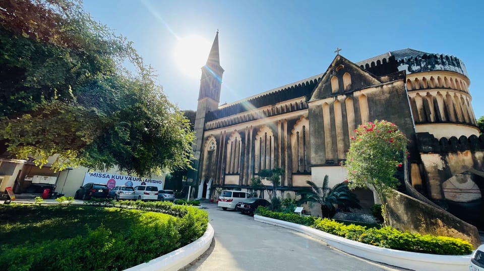 The Old Slave Market / Anglican Church 