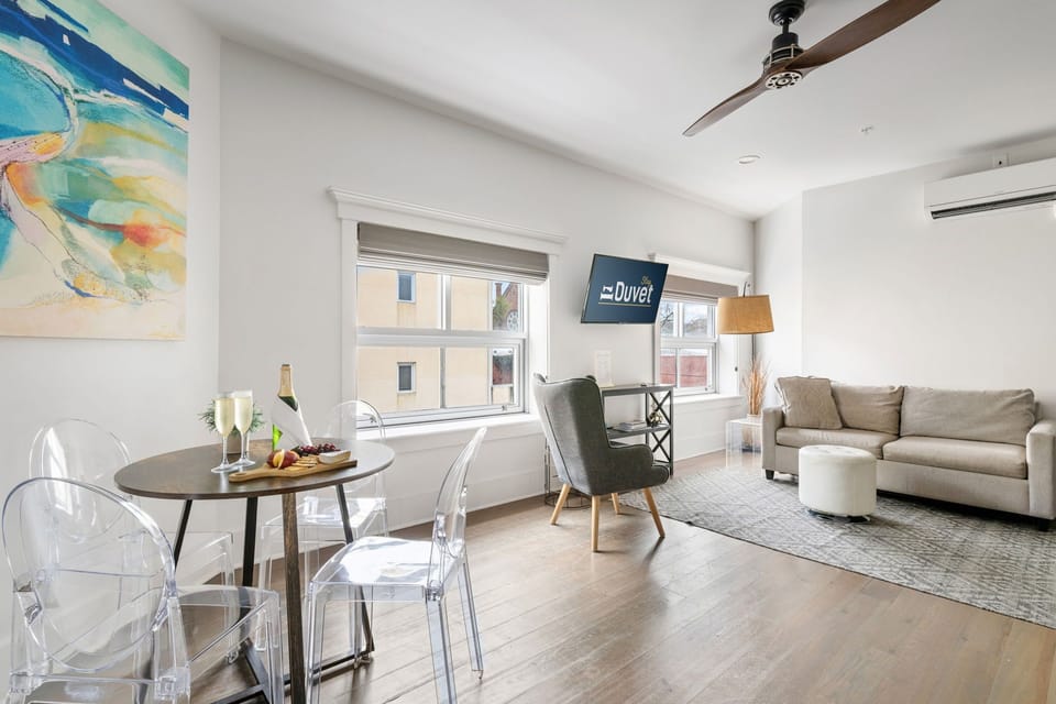 The King Suites at 493 - 8 Suites, 16 Bedrooms