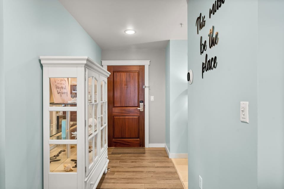 2-web-or-mls-15100-front-beach-rd-1205