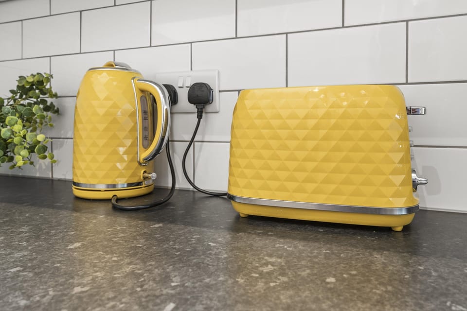Kitchen close-up displaying appliances like the toaster and kettle