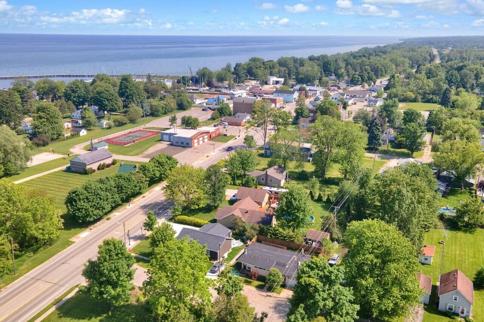 Another view of the lake and downtown!