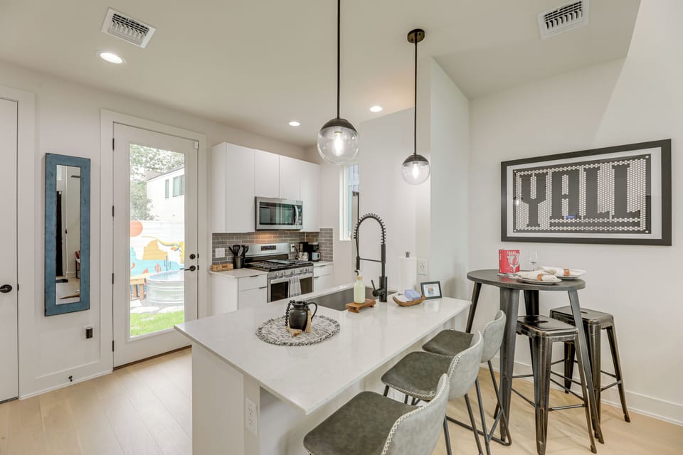 Kitchen | Cooking Basics | Dishwasher | 1st Floor