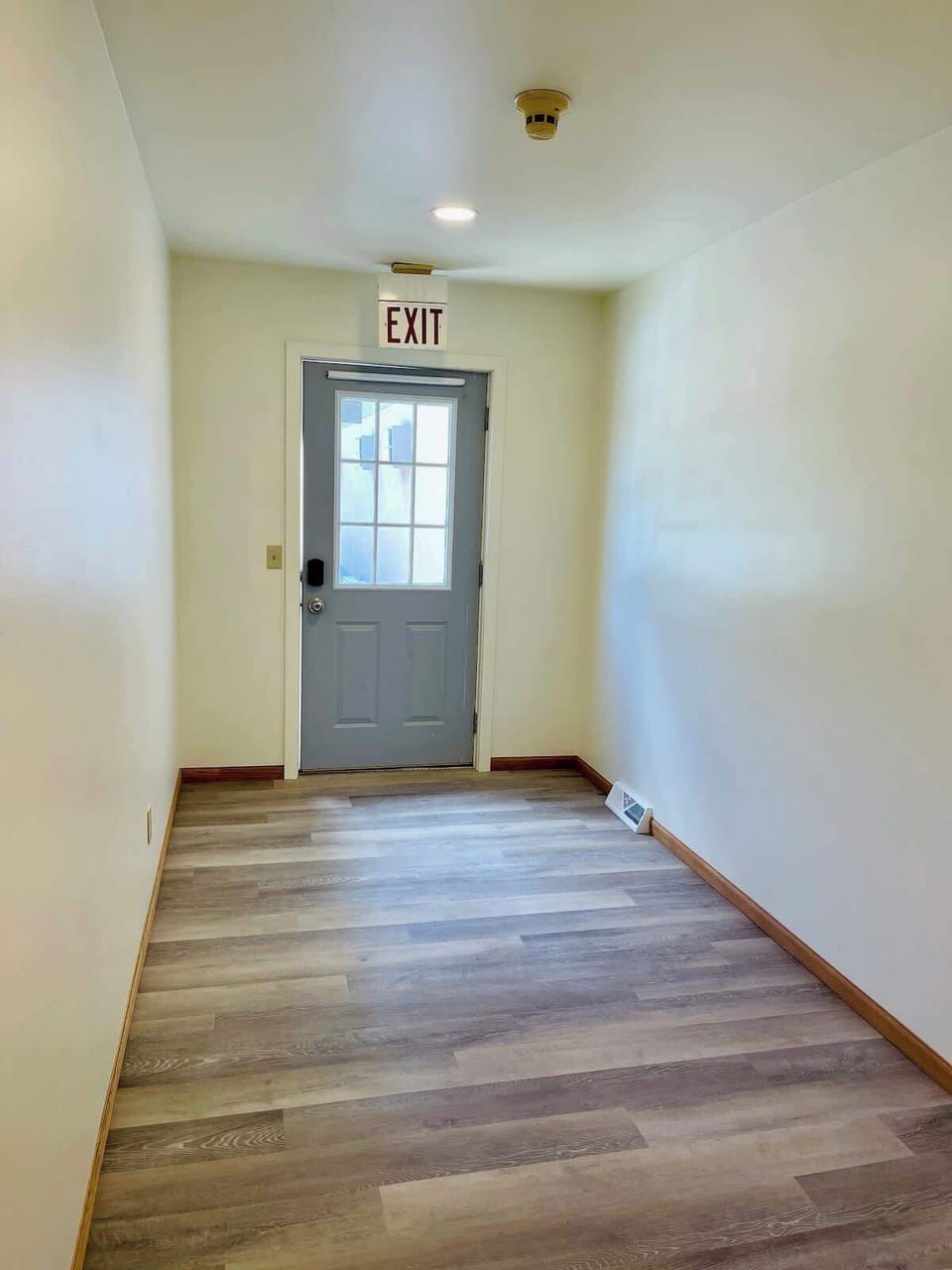 Private Entrance Foyer