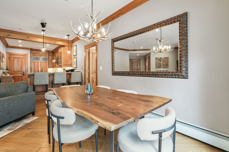 Dining Room, Dining Table, Furniture, Indoors, Table