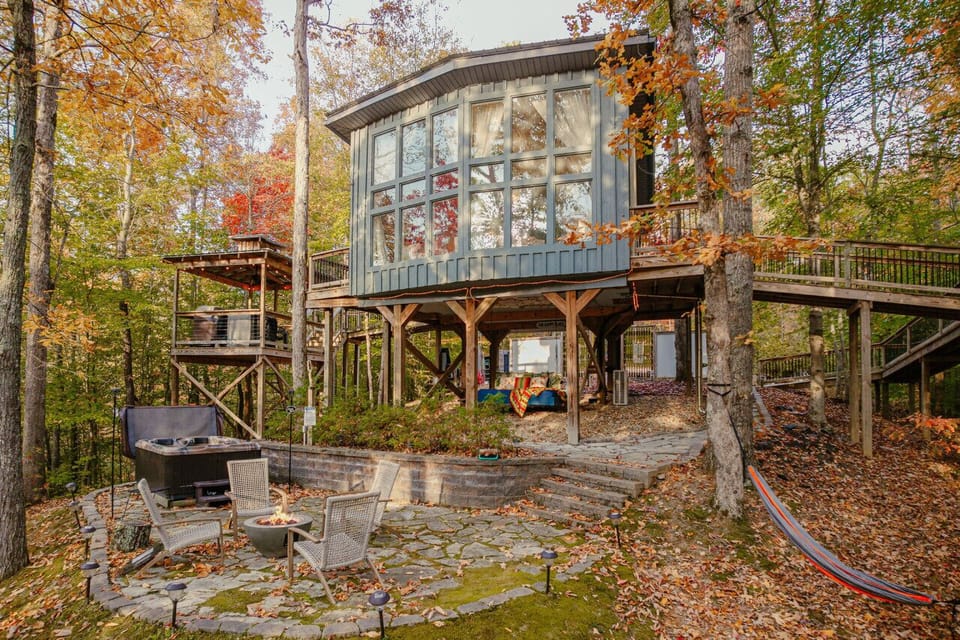 Welcome to The Treehouse at The Hideout Hotel!