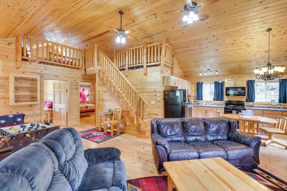 Deadwood Vacation Rental | 2BR | 1BA | 1,120 Sq Ft | Step-Free Entry