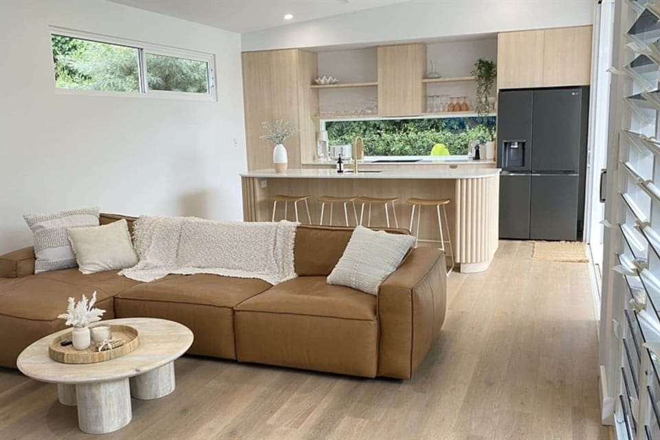 Casa Tropico - Living and Kitchen