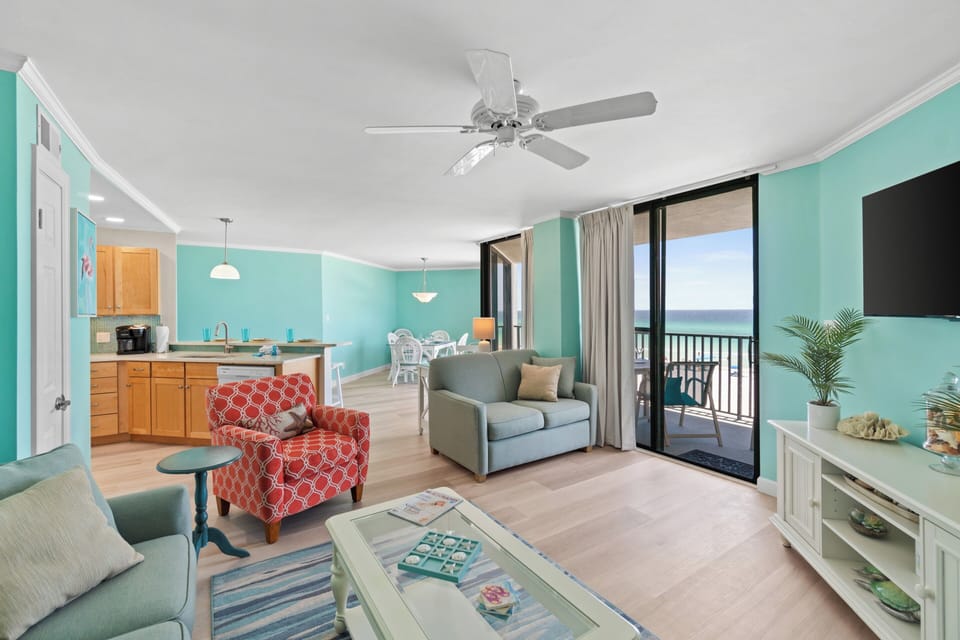 Gulf Front Living Area with Sleeper Sofa