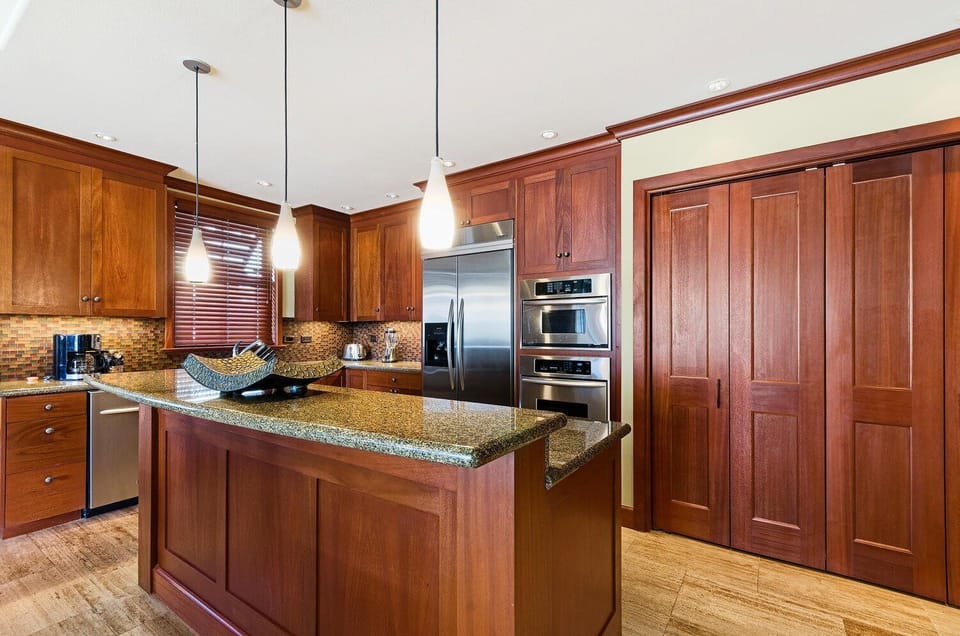 Well-equipped kitchen