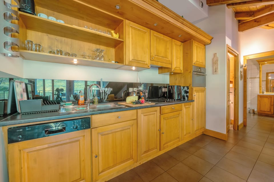 Kitchen and dining area