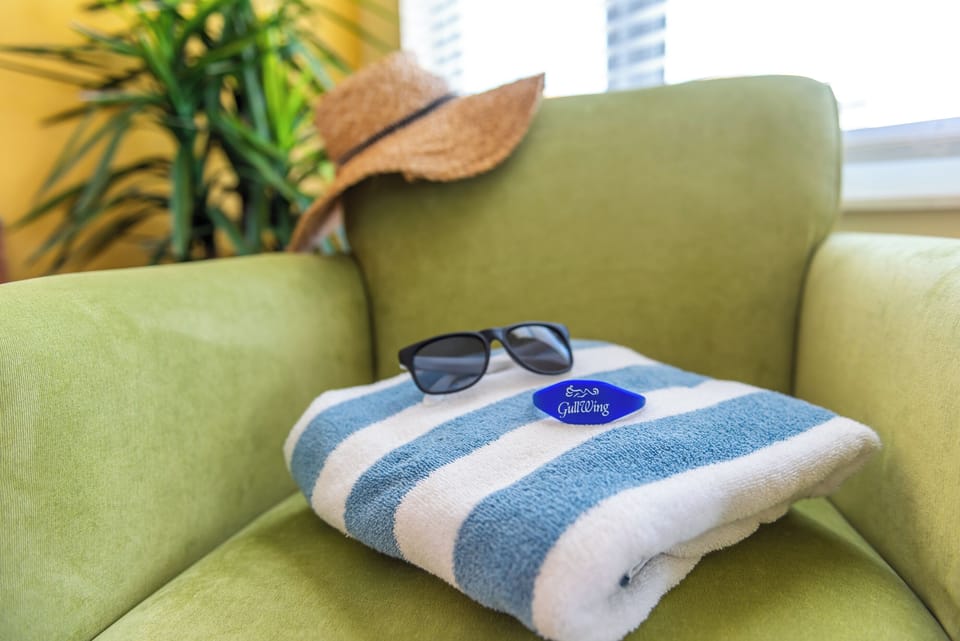 Unwind by the window with fresh towels and sunshine.