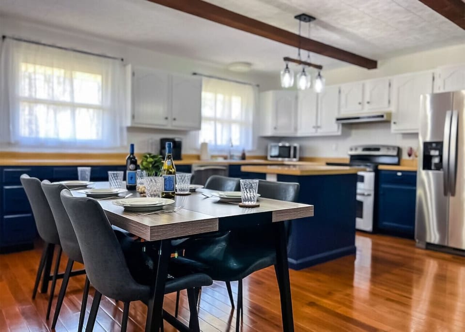 Kitchen Dining Table