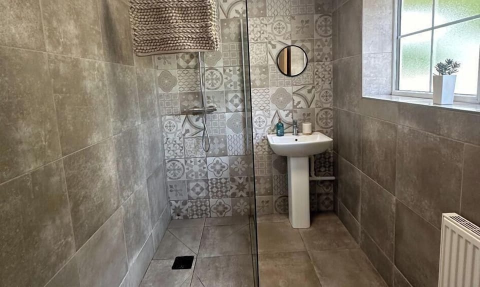 Main Bedroom ensuite