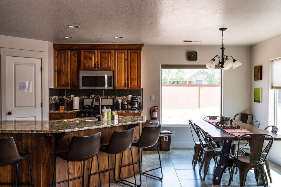 plenty of seating for up to 10 people