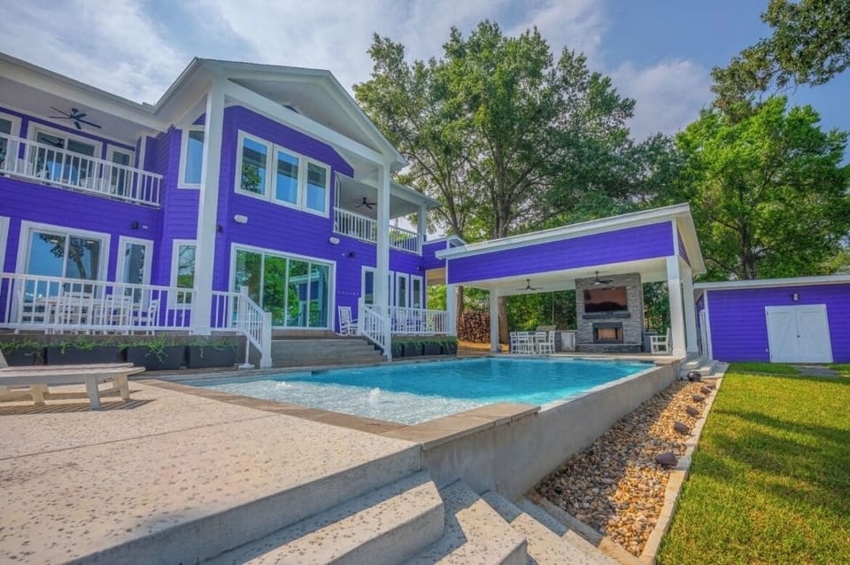 Lake side, outdoor covered porch, infinity edge pool, hot tub