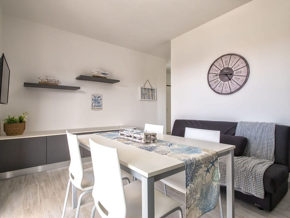 Table, Furniture, White, Building, Chair, Wood, Interior Design, Floor, Flooring