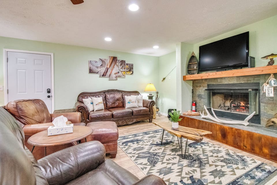 Cotter Vacation Rental | 3BR | 2BA | 1,560 Sq Ft | Steps Required