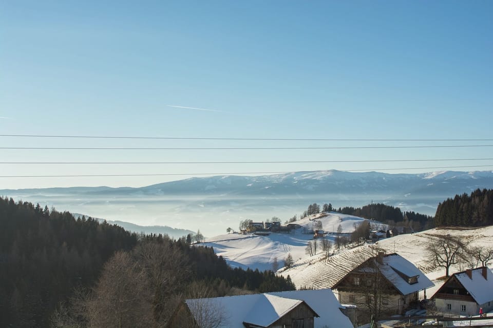 Surroundings [winter] (1-5 km)
