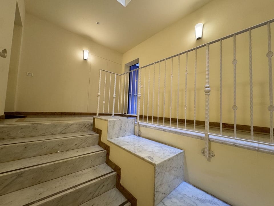 Property, Wood, Interior Design, Building, Stairs, Flooring, Floor, Hardwood, House, Ceiling