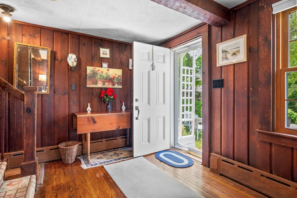 Entrance way