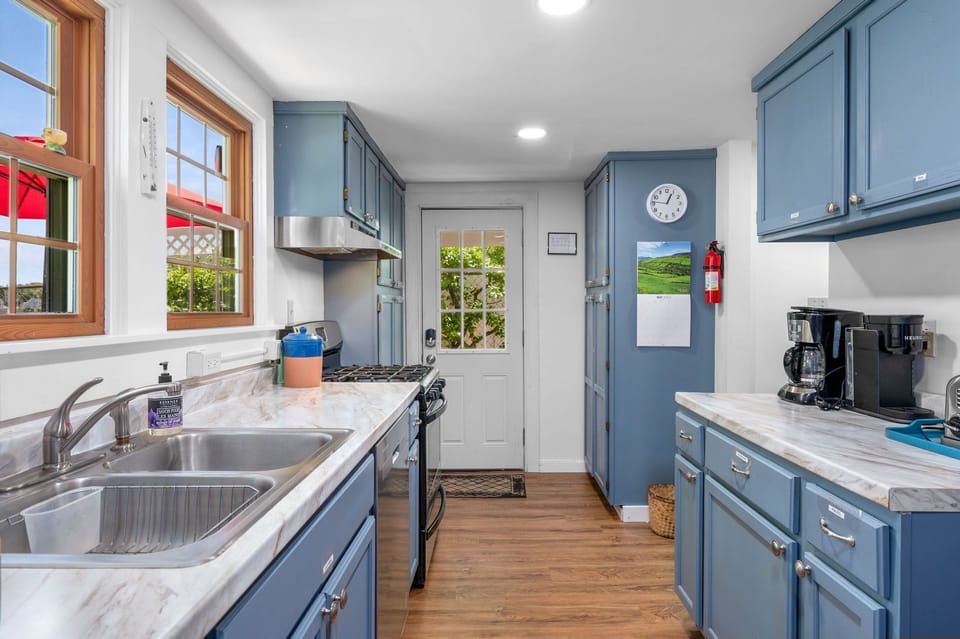 Kitchen- sink