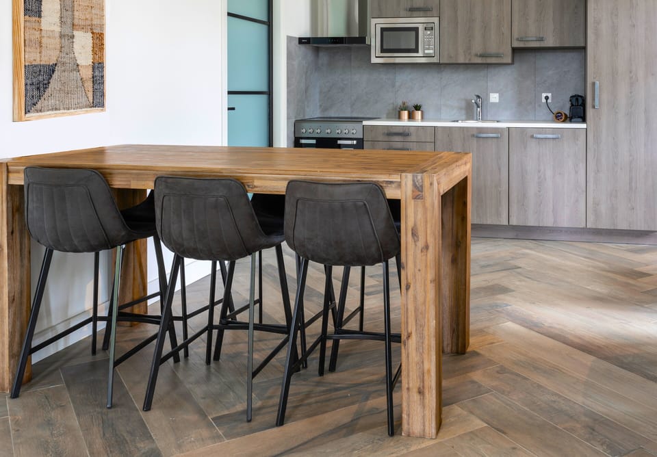 Cozy sitting area to relax after a day of exploring – vacation rental Ledeacker.