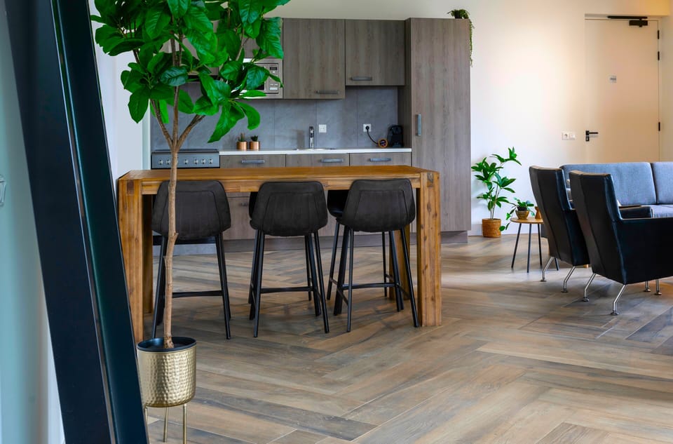 Ideal for longer stays – rental in Ledeacker with private kitchen.
