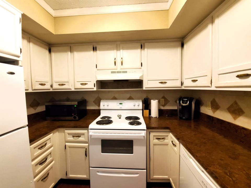 Kitchen with dining area