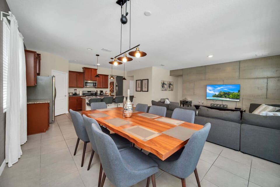 Dine with your loved ones on this spacious dining table