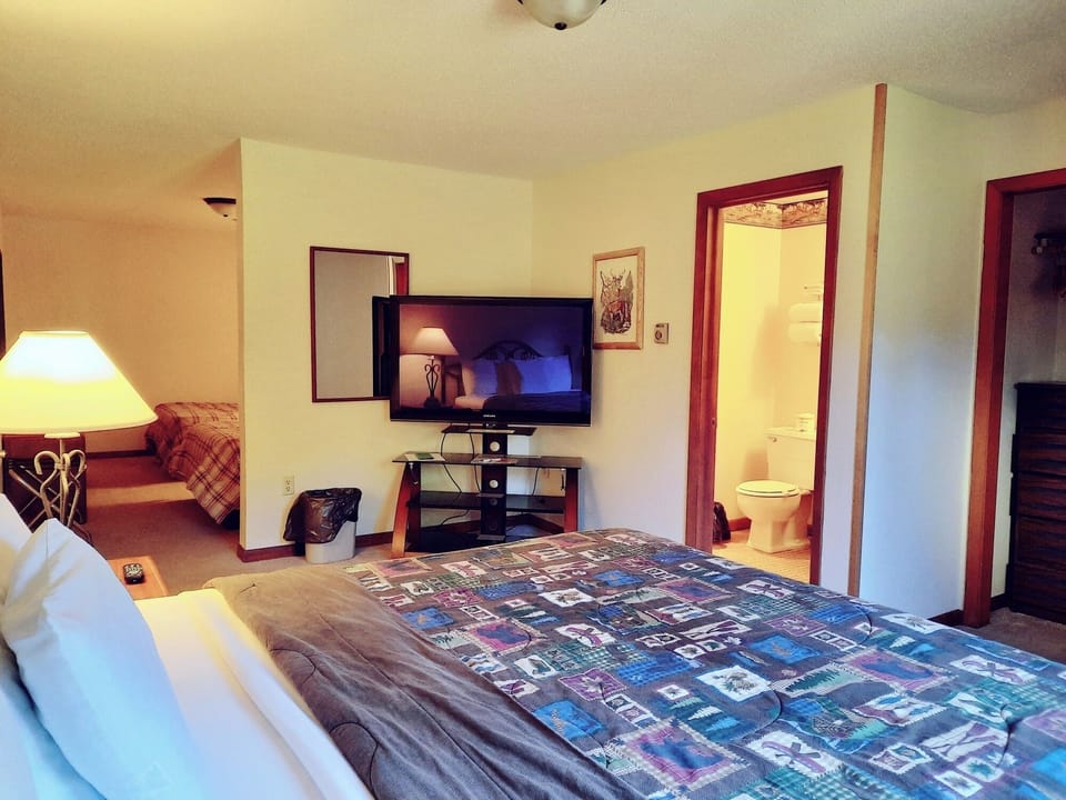 c7fb676d-f213-48b7-af0e-b3e394c84597